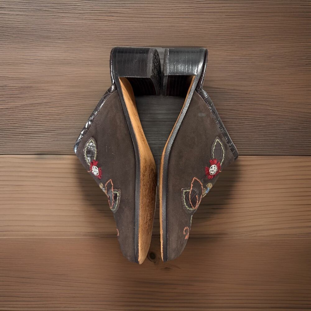 Brighton Fiona Women's Floral Embroidered Suede Leather Mule Clogs Sz 8 - Picture 8 of 8